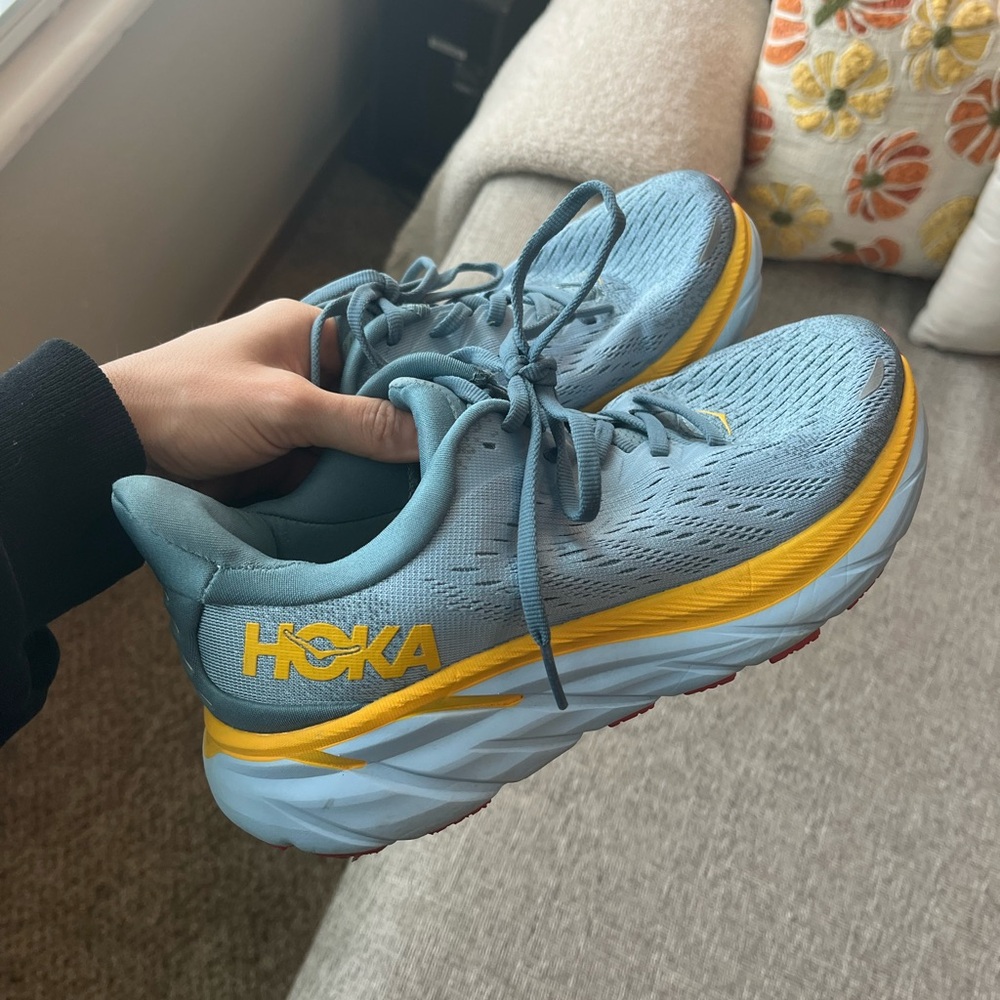 Hoka S30x19 | V502 | W214 Blue and Gold Athletic Shoes Women’s 7.5